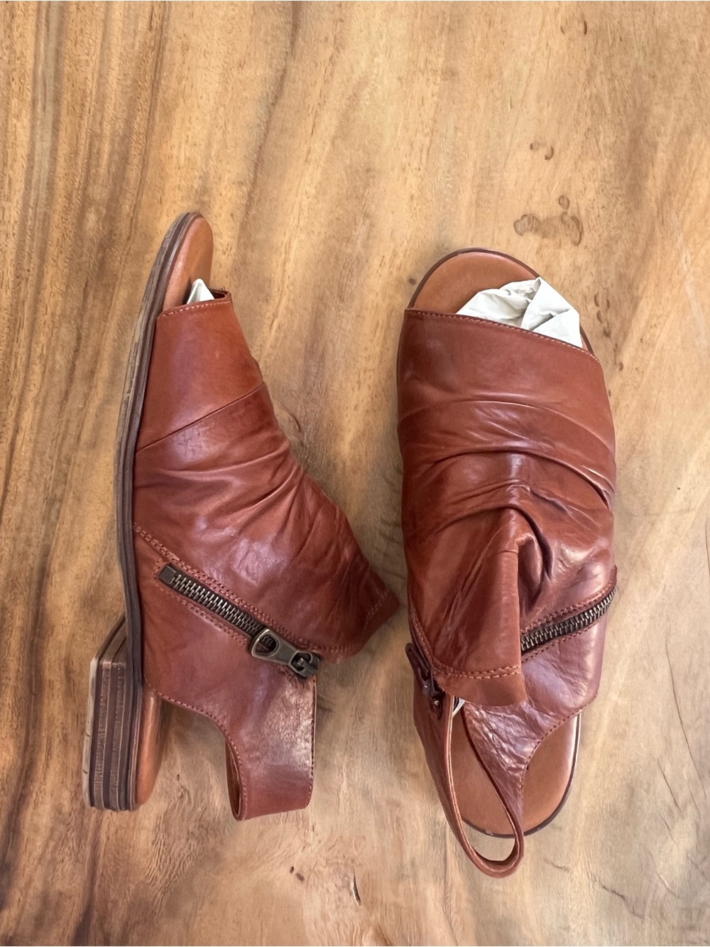 New Miz Mooz Brown Sandals